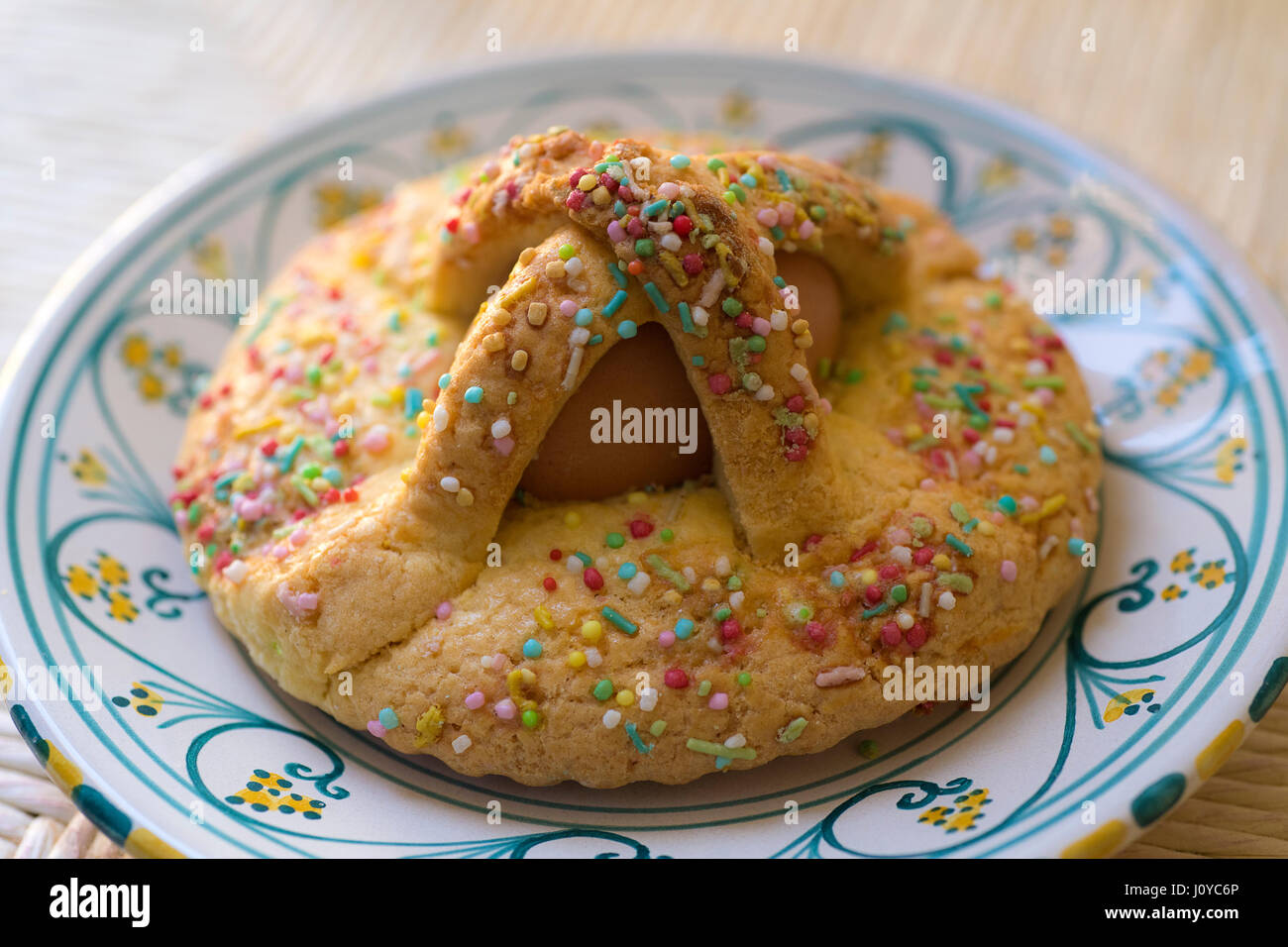 Italy Sicily Typical Easter Sicilian Cake Cuddura Cull Ova Stock Photo Alamy