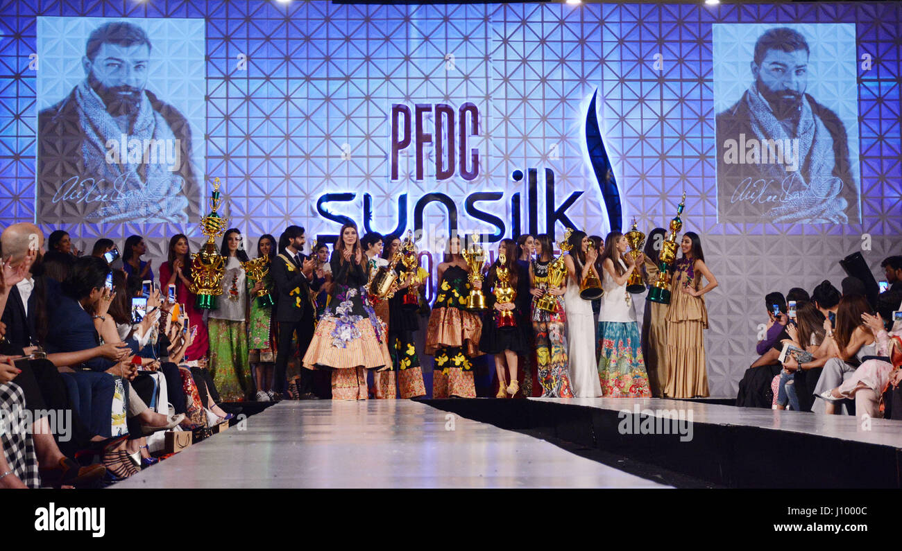 Lahore, Pakistan. 07th Aug, 2013. Pakistani model presents a creation ...