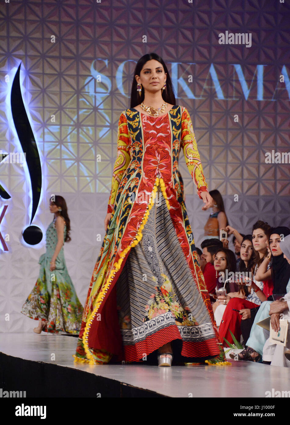 Lahore, Pakistan. 07th Aug, 2013. Pakistani model presents a creation ...