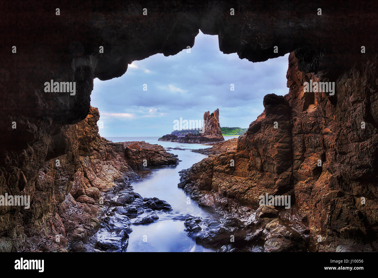 Cave cathedral rocks australia hires stock photography and images Alamy