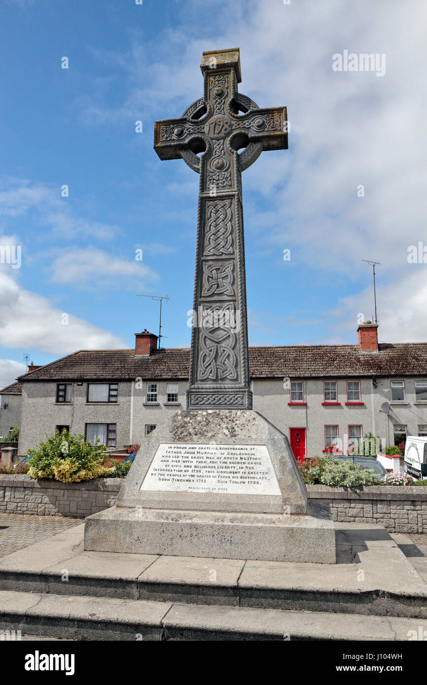 Cross in the centre of Ferns, County Wexford, Ireland (Eire Stock Photo
