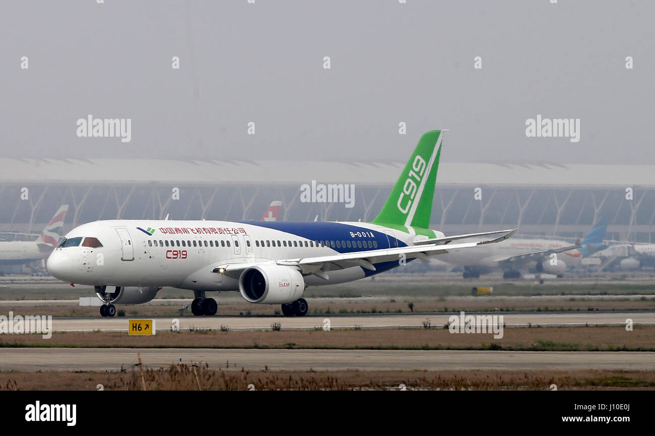 Shanghai, China. 16th Apr, 2017. China's homemade large passenger aircraft C919 is given the first high-speed gliding test at Shanghai Pudong International Airport in Shanghai, east China, April 16, 2017. Credit: Zhao Yun/Xinhua/Alamy Live News Stock Photo
