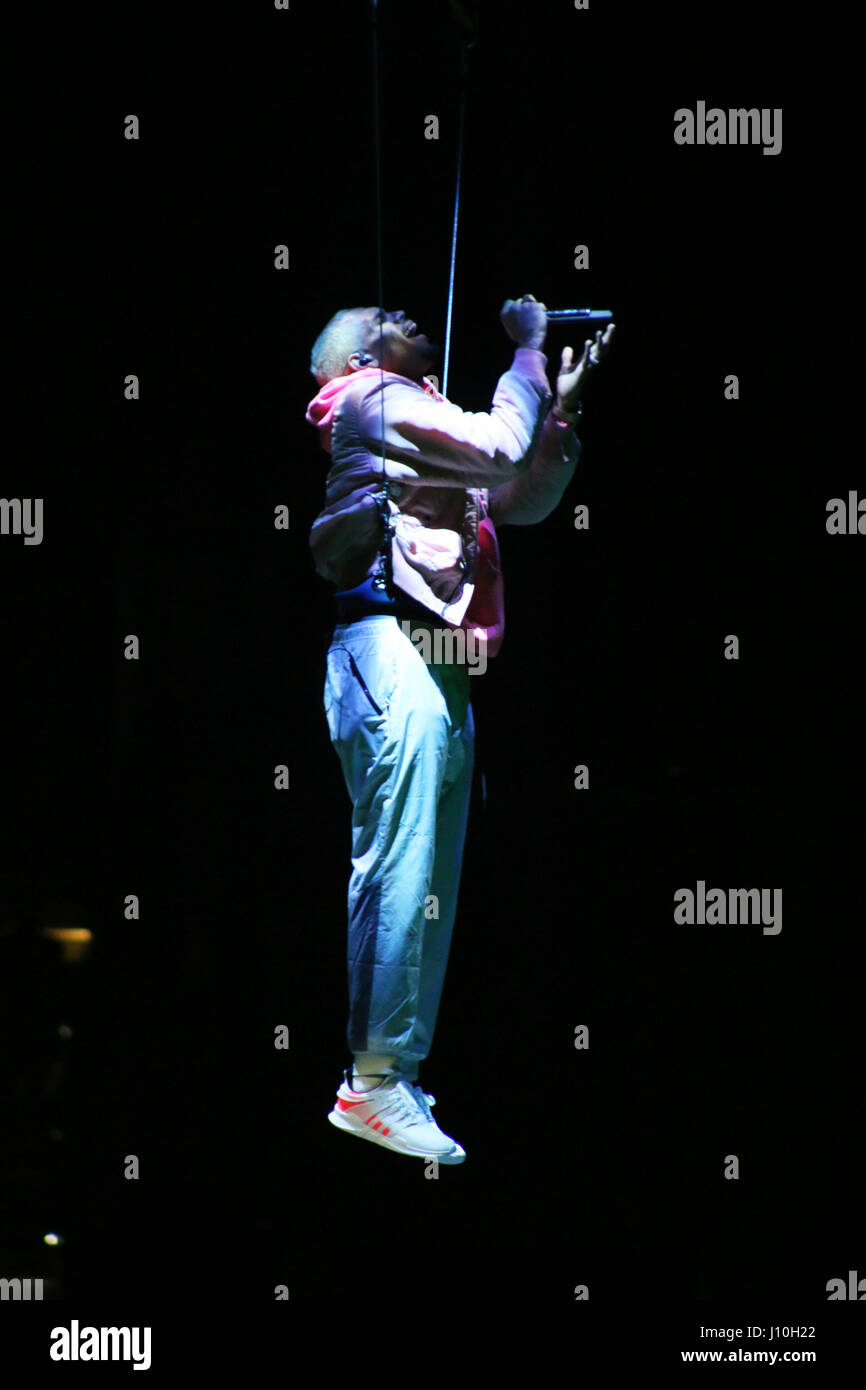 Tampa, Florida, USA. 16th Apr, 2017. CHRIS BROWN performs at the Amalie Arena on The Party Tour. Credit: Tiffany Browning/ZUMA Wire/Alamy Live News Stock Photo