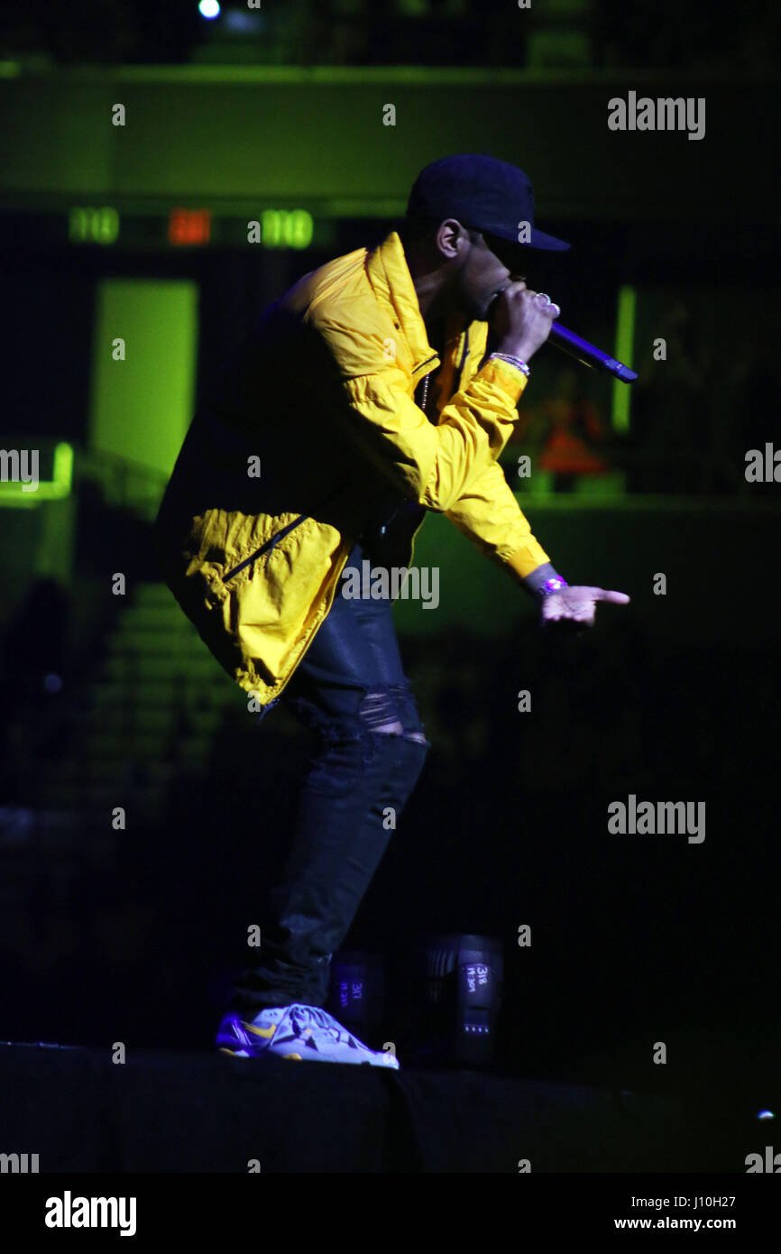 Tampa, Florida, USA. 16th Apr, 2017. FABOLOUS opens up for Chris Brown at the Amalie Arena on The Party Tour. Credit: Tiffany Browning/ZUMA Wire/Alamy Live News Stock Photo