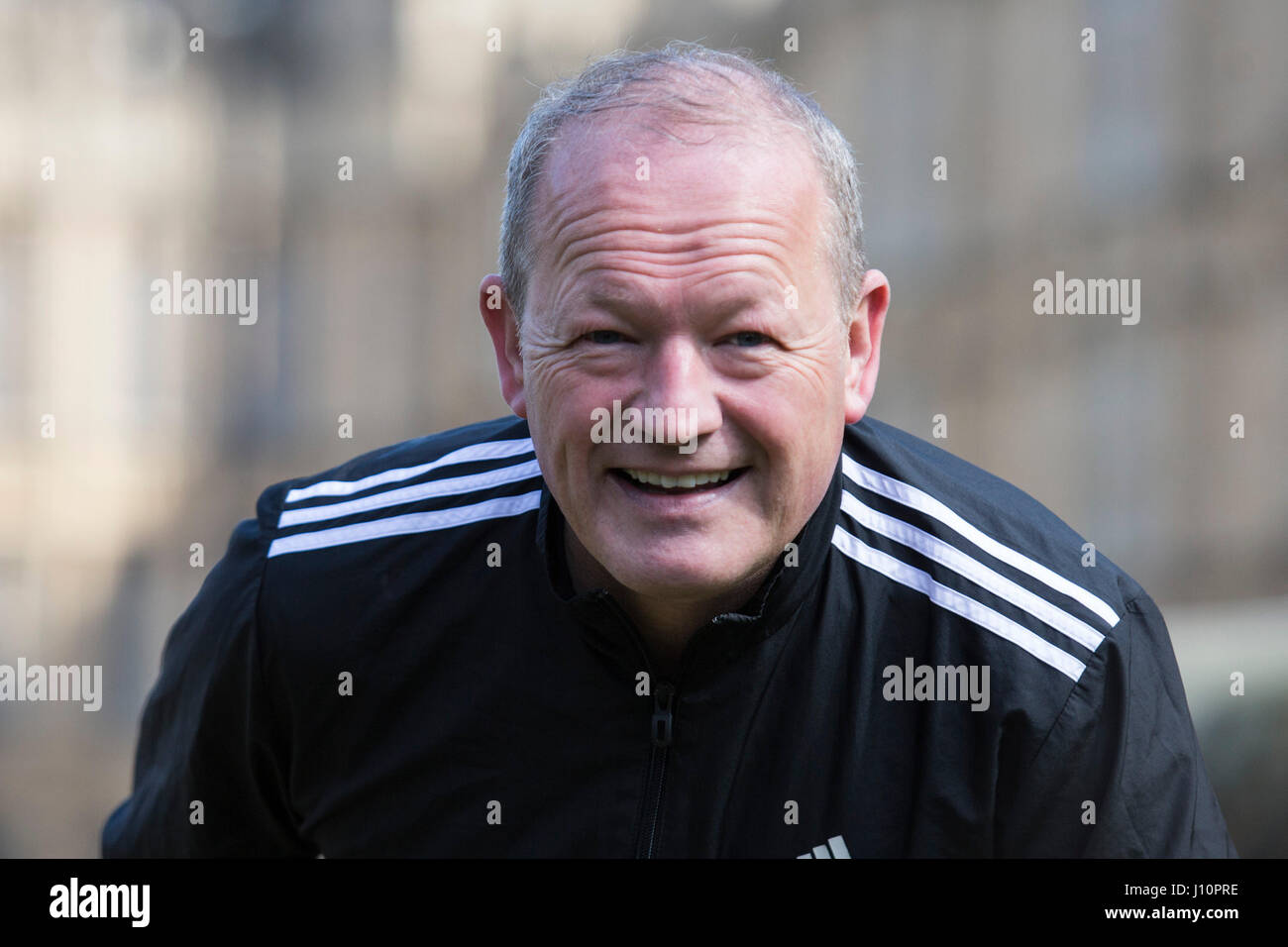 London, UK. 18 April 2017. Independent MP Simon Danczuk, Rochdale, running for the Rochdale Connections Trust. MPs take part in a photocall for the Virgin Money London Marathon as Prime Minister Theresa May anounces a snap election in June. In total, 16 MPs will run at the London Marathon which takes place on 23 April 2017. © Bettina Strenske/Alamy Live News Stock Photo