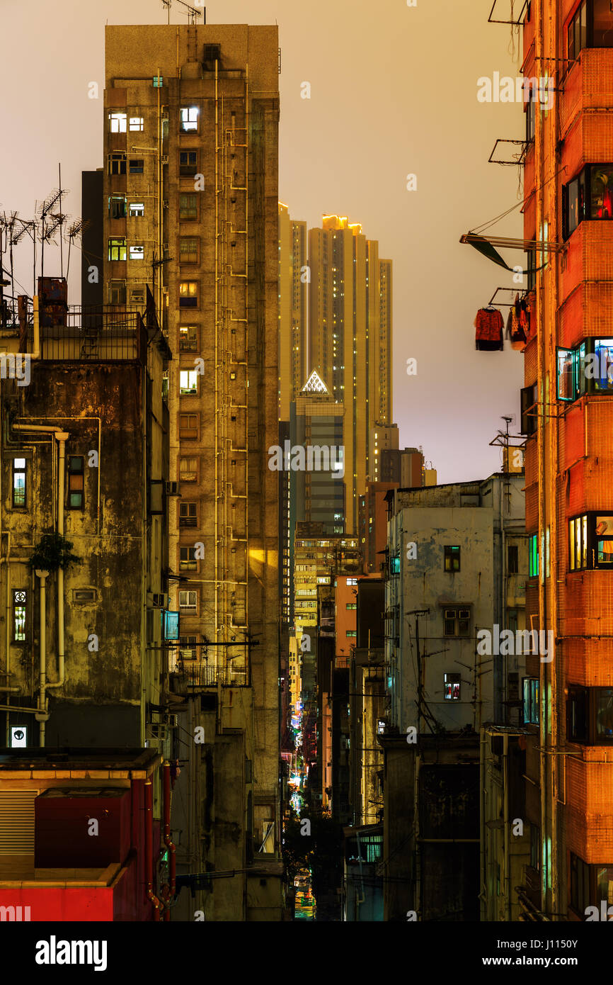 picture of skyscrapers in Kowloon, Hong Kong, at night Stock Photo - Alamy