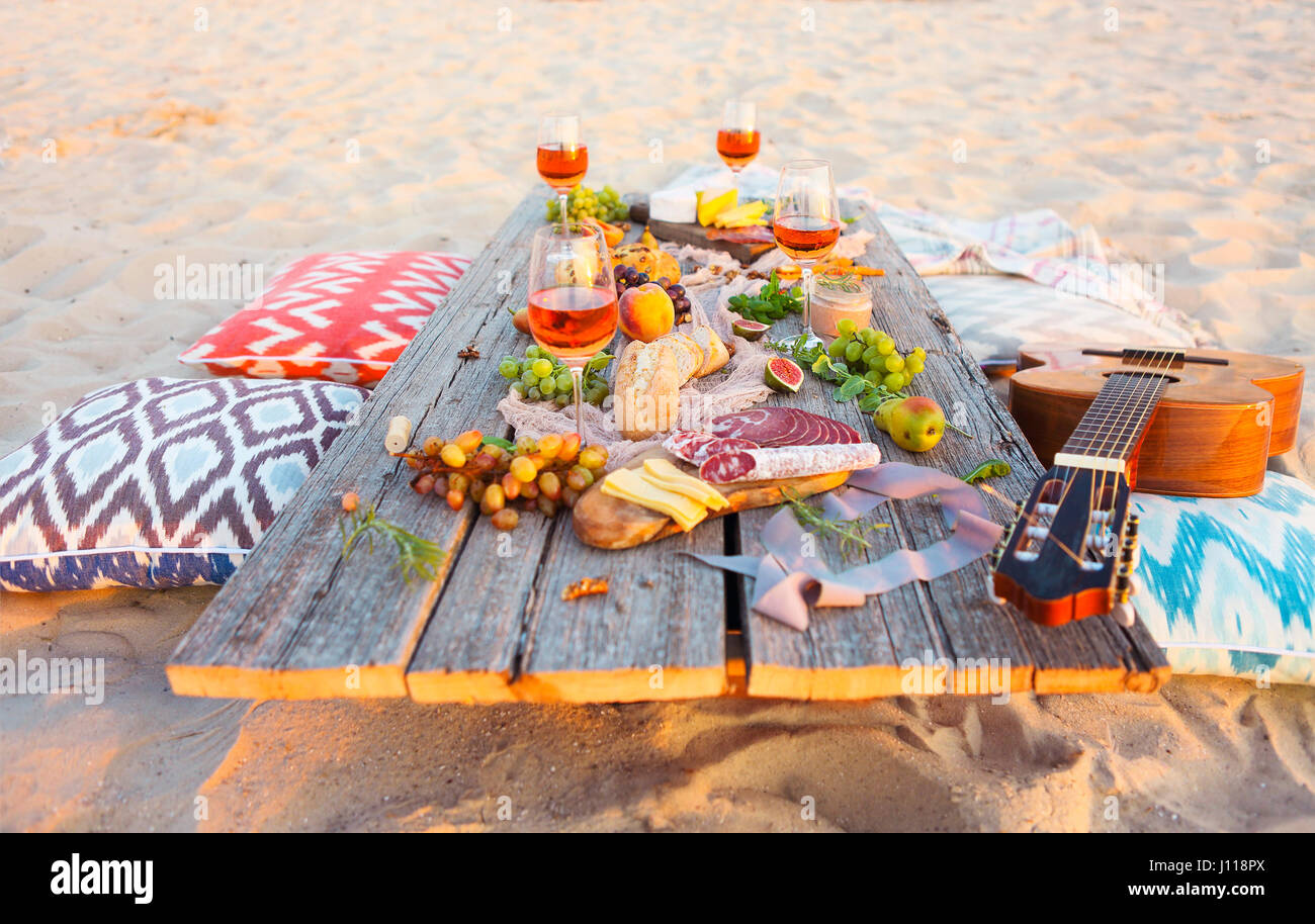 Top view beach picnic table. Beach party Stock Photo Alamy