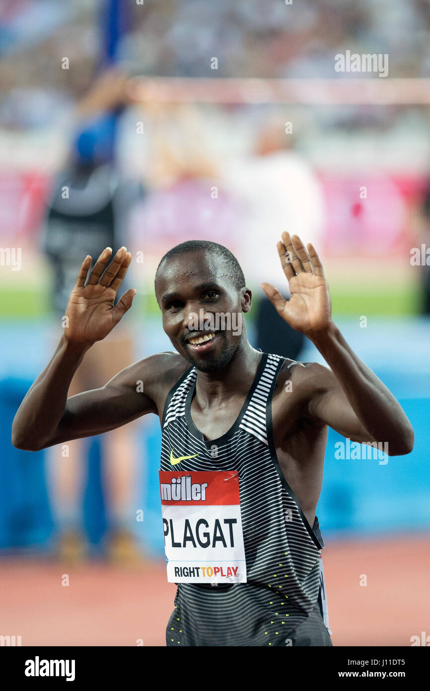 Silas Kiplagat (KEN) winner of the Emsley Carr Mile at the London, UK