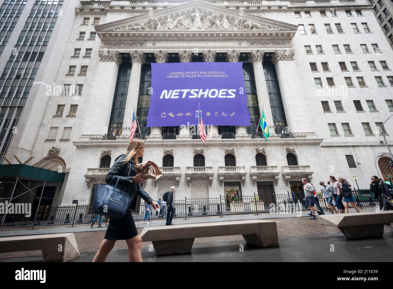 New york stock exchange sports hi-res stock photography and images - Alamy