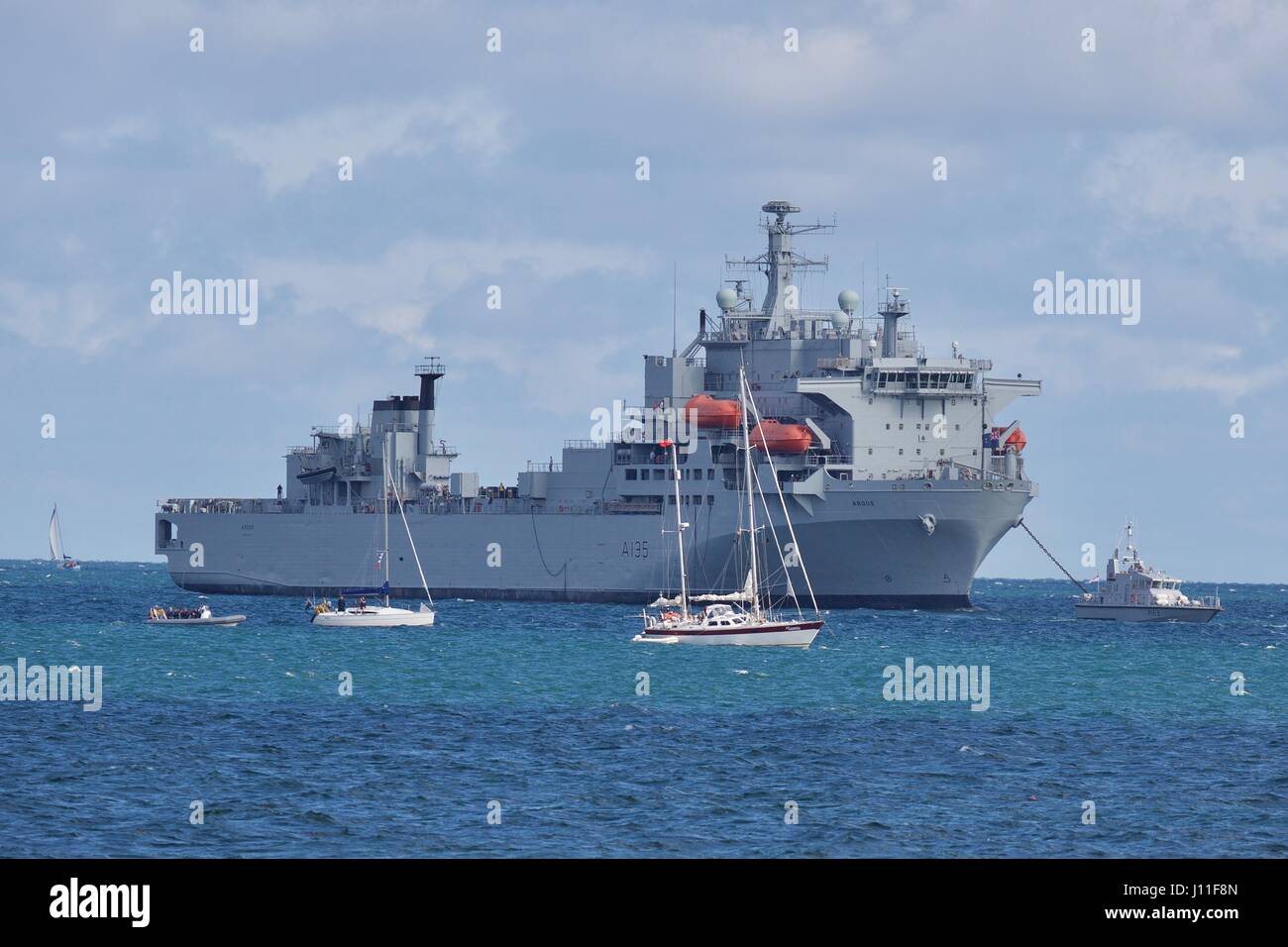 RFA Argus (135) is a ship of the Royal Fleet Auxiliary Stock Photo Alamy
