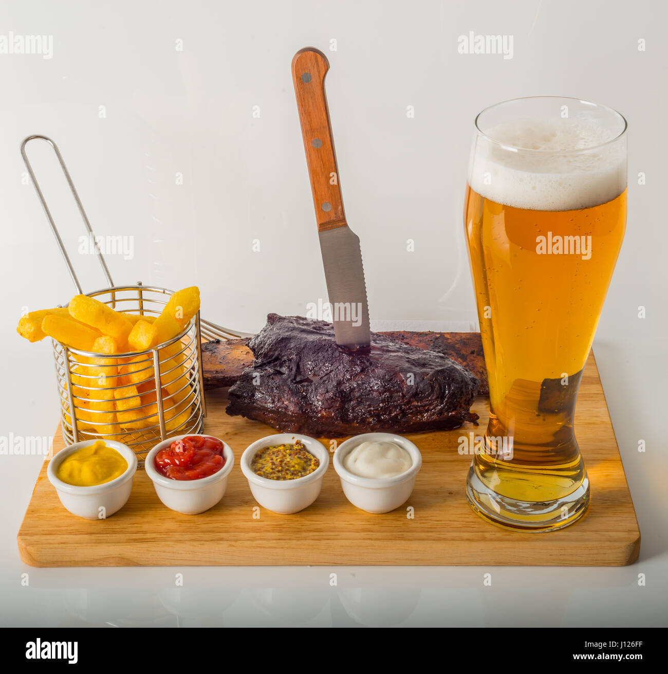 Four rib beef hi-res stock photography and images - Alamy