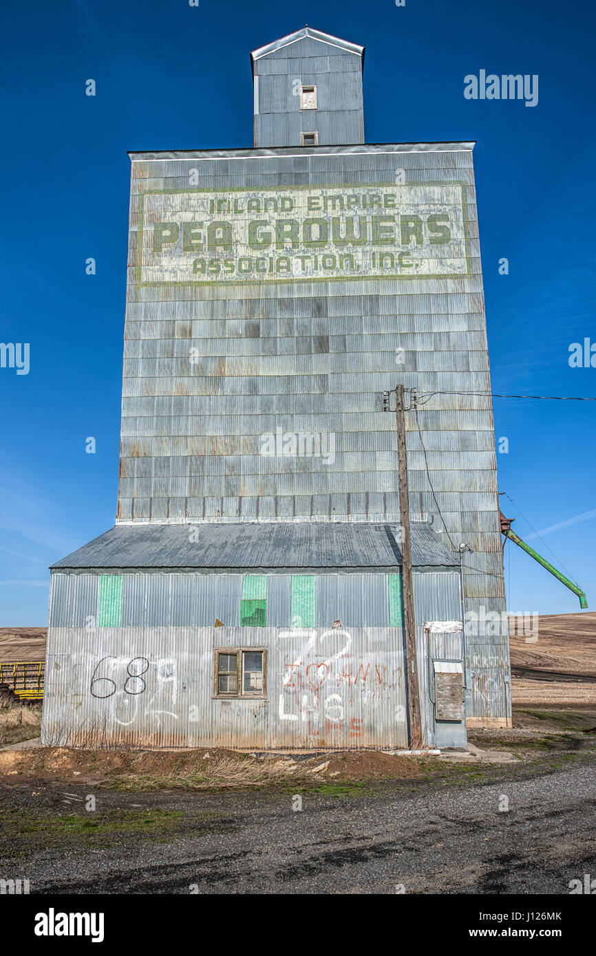 An old agricultural grain building in the Palouse region of eastern