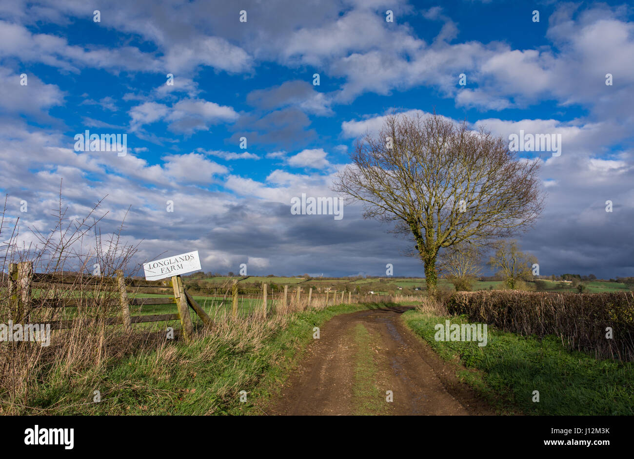Cotswold spring sky hi-res stock photography and images - Alamy