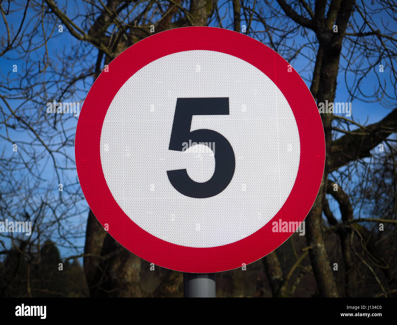 5 Mph Speed Limit Sign Stock Photo Alamy