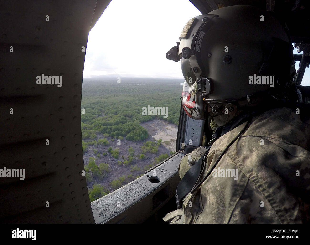 U s army marines transported hi-res stock photography and images - Alamy