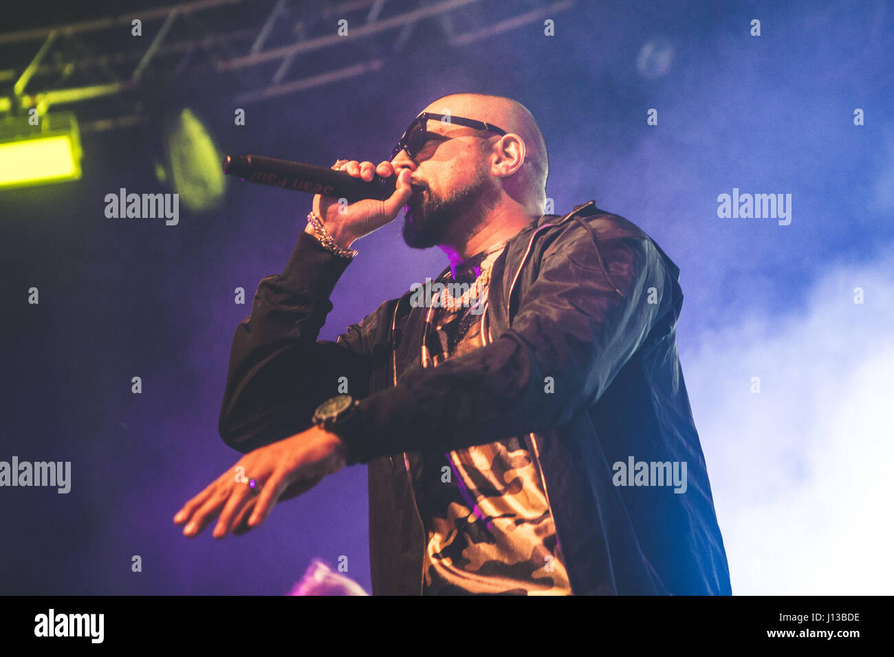 Jamaican rapper Sean Paul performs live at Fabrique (Photo by Mairo