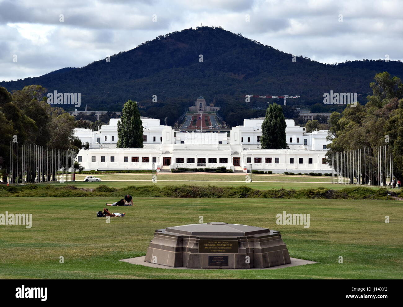 canberra-government-landmarks-hi-res-stock-photography-and-images-alamy