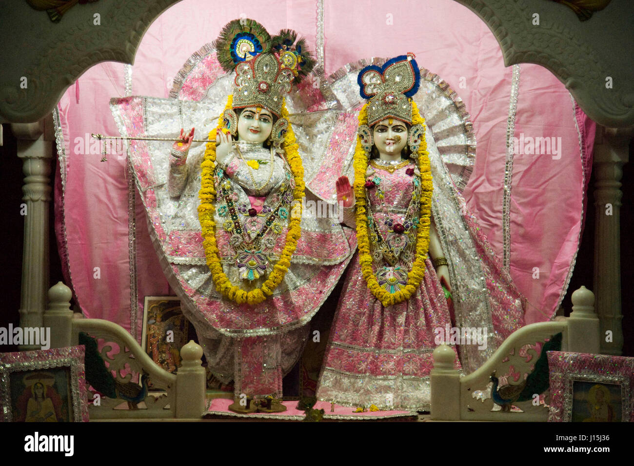 Radha Rani Mathura Radha Krishna Statue Stock Photos & Radha Krishna Statue Stock Images ...