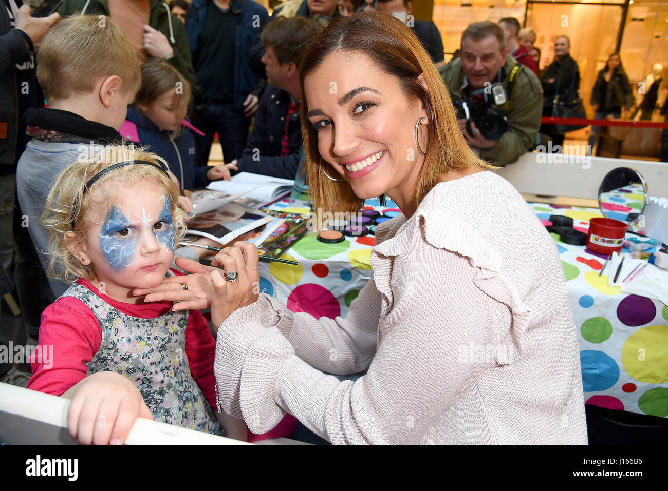 Zarrella Stock Photos Zarrella Stock Images Page 8 Alamy