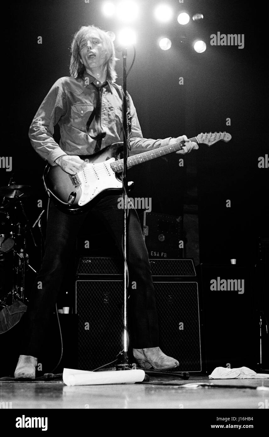 Tom Petty & The Heartbreakers performing at the Tower Theatre in Philadelphia, PA. November, 1979. © mpi09 / MediaPunch Stock Photo