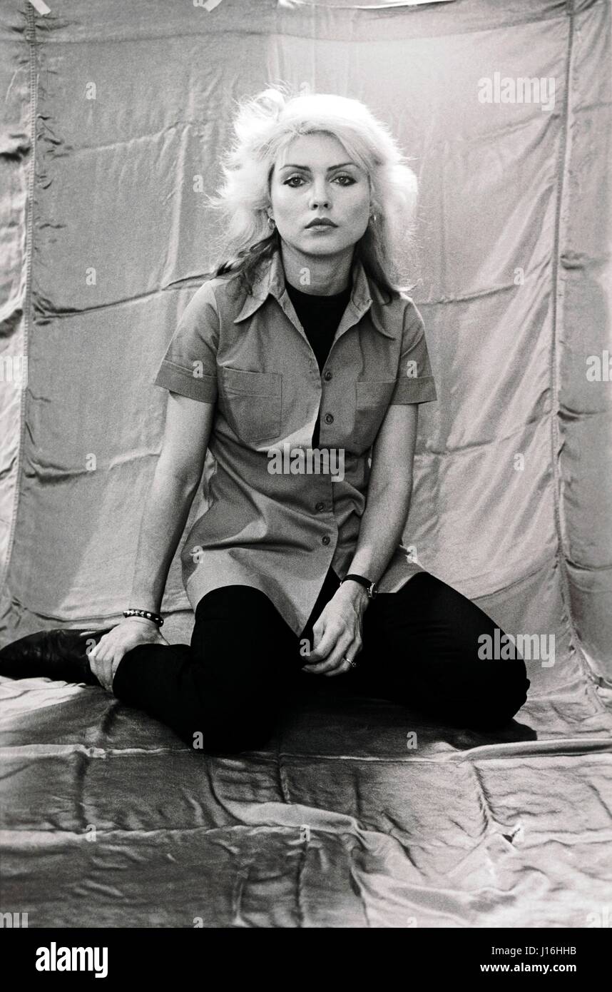 Debbie Harry of Blondie photographed in Philadelphia while on a press tour to promote the album Parallel Lines, 1978. © mpi09 / MediaPunch Stock Photo