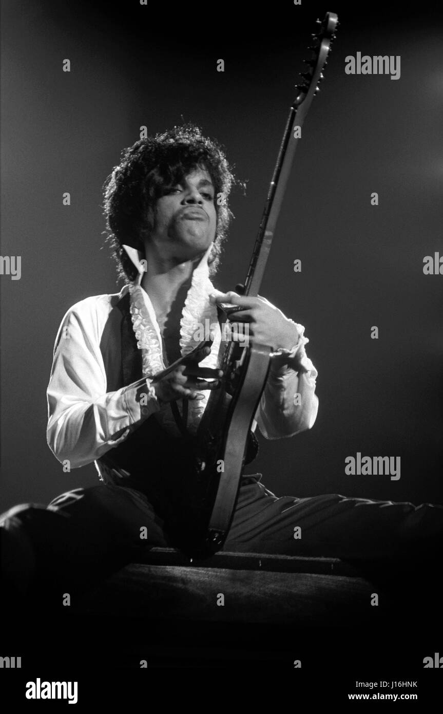 Prince performing on the second leg of his Controversy Tour