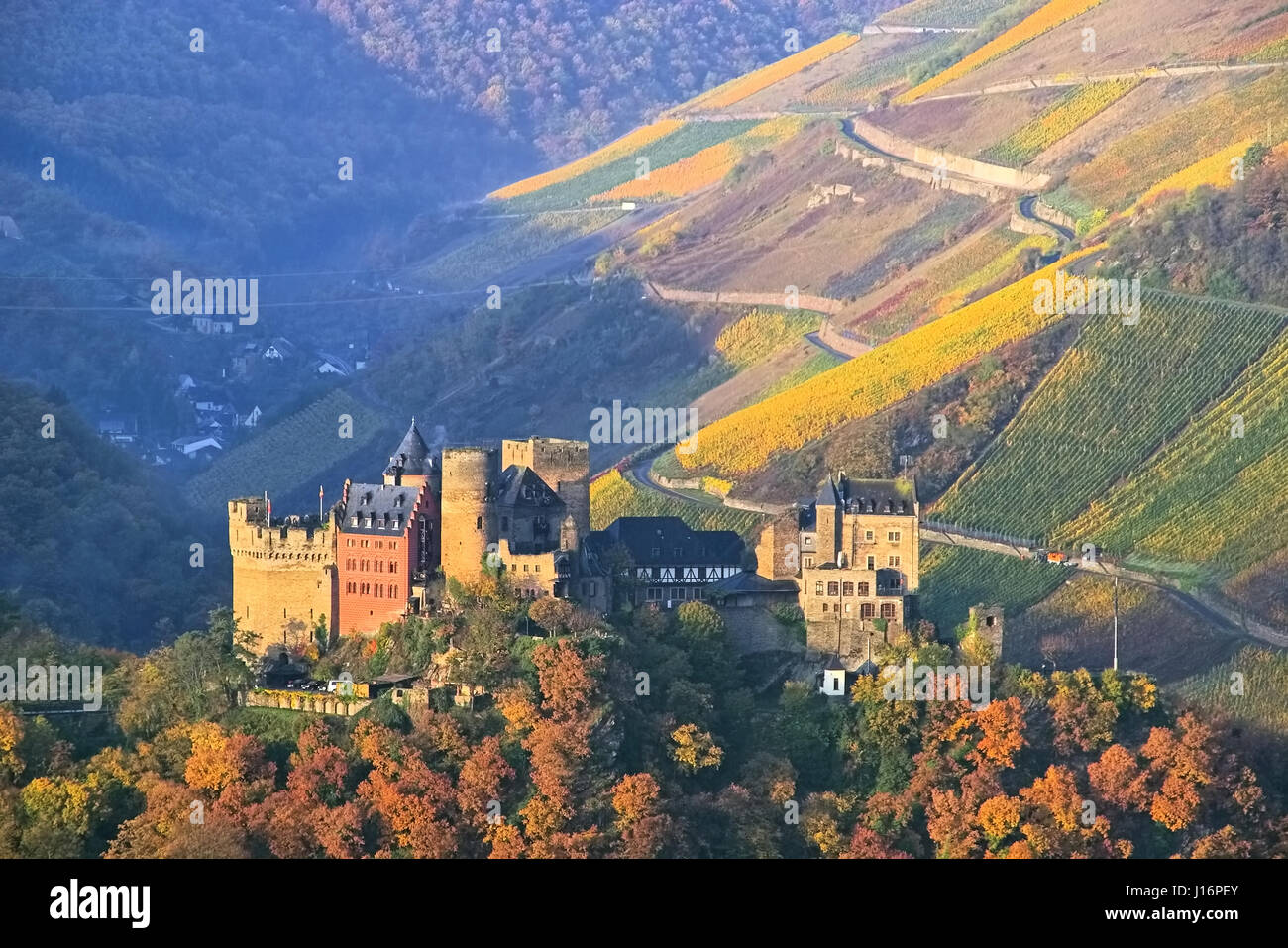 Burg schönburg hi-res stock photography and images - Alamy