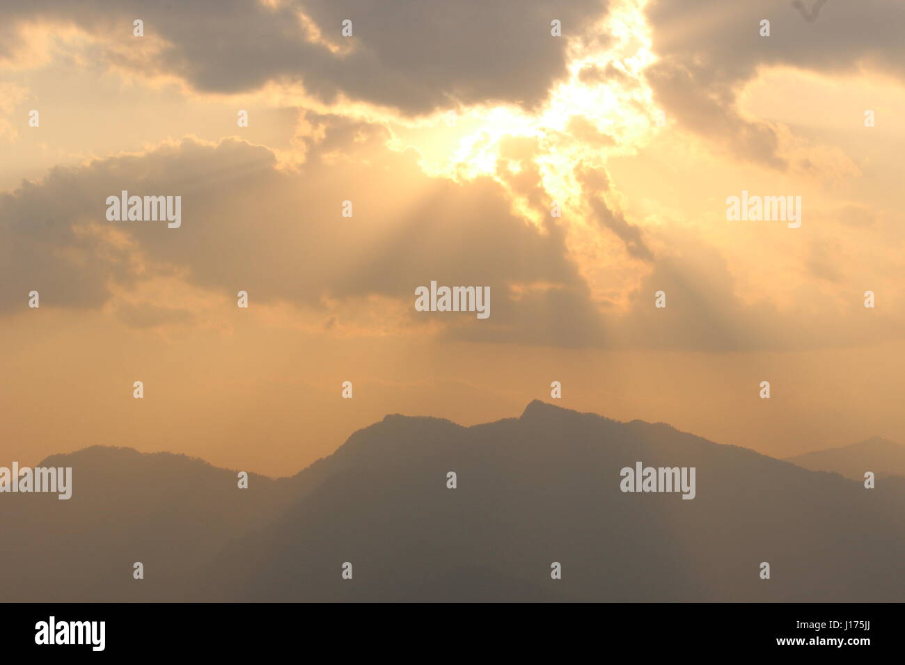 Himalayas night sky hi-res stock photography and images - Alamy