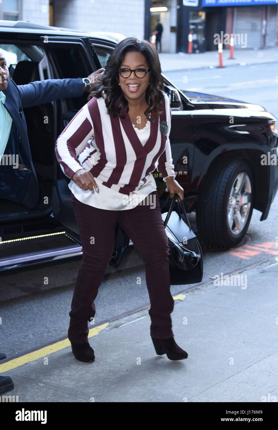 Oprah winfrey celebrity candids at good morning america gma paparazziec  hi-res stock photography and images - Alamy, image size:899x1390