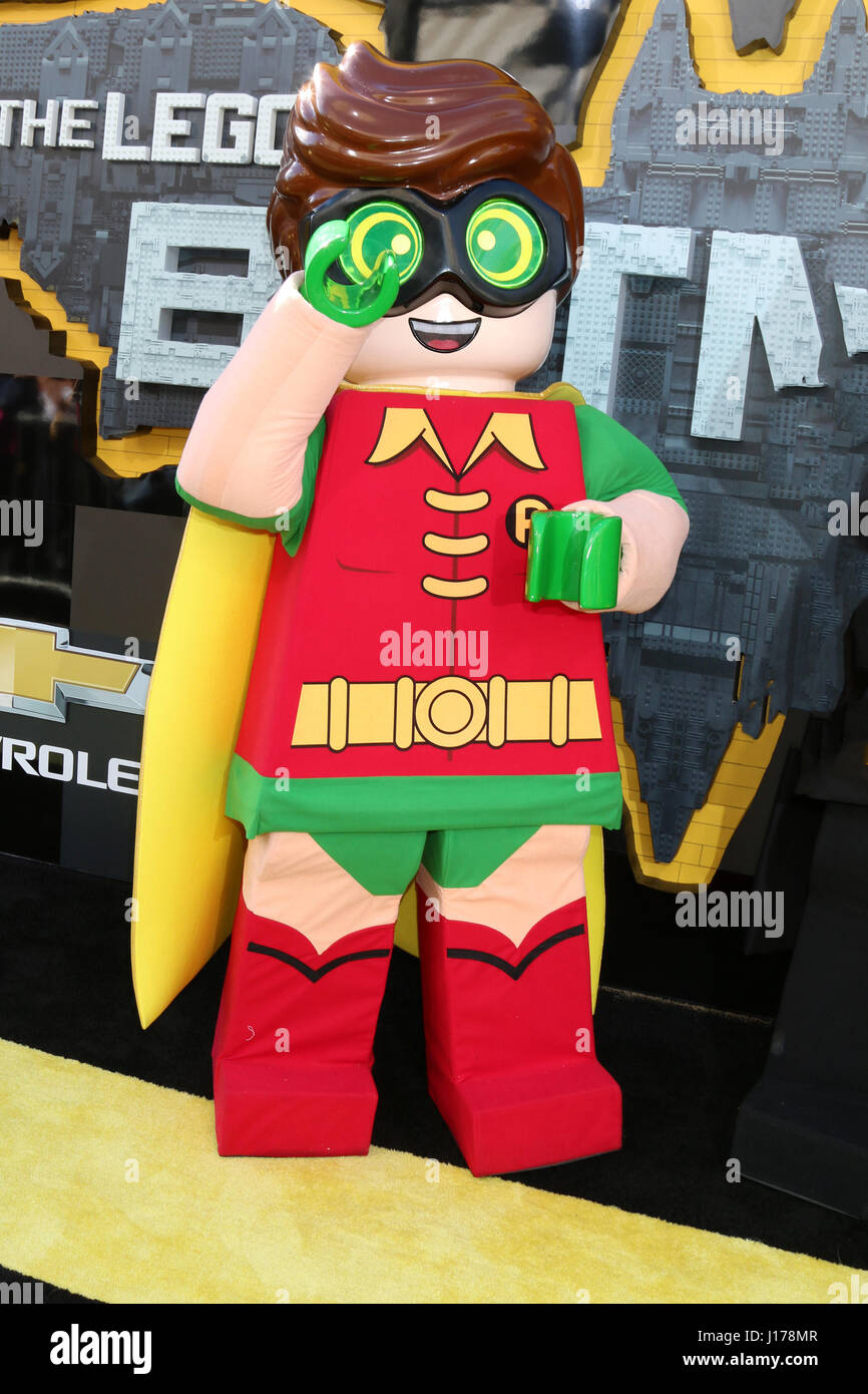 CMF Batman S2 (18) Robin Back - The Brothers Brick | The Brothers Brick, image size:866x1390