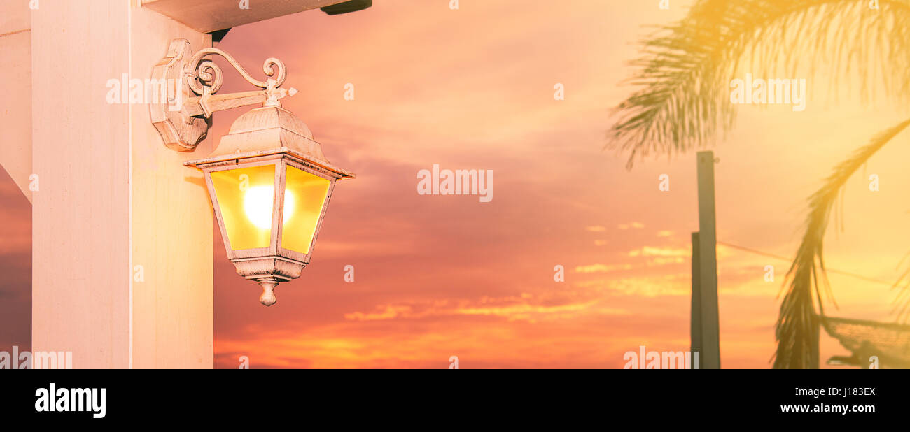 Lantern lit hi-res stock photography and images - Alamy