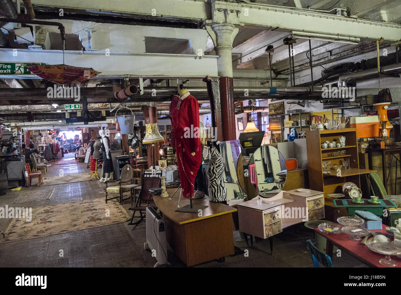 Red Brick Vintage,vintage,retro,clothes,warehouse,Cains Brewery