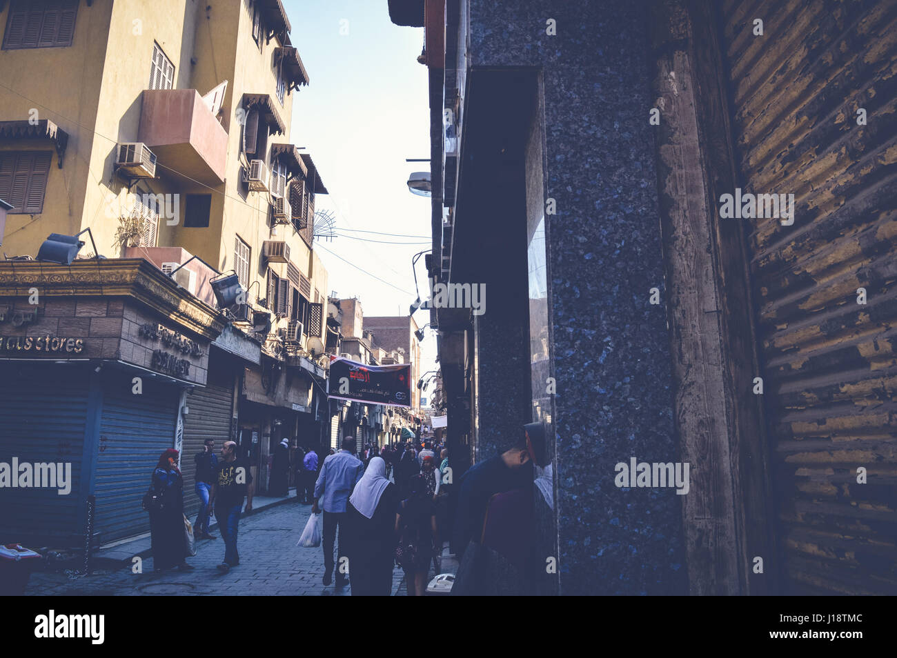 Cairo street crowd hi-res stock photography and images - Alamy