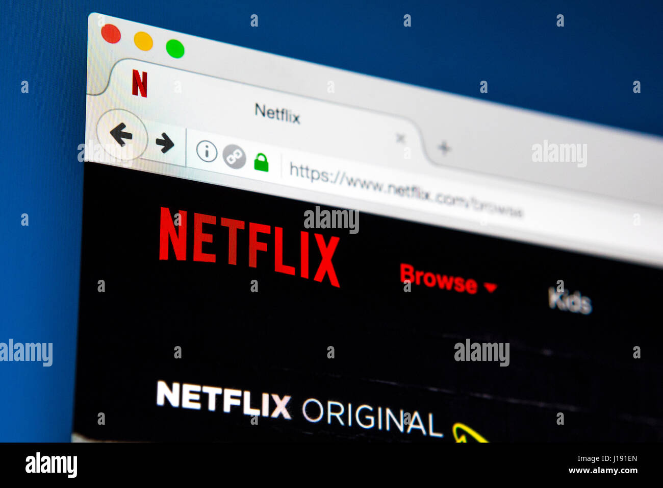 Netflix homepage hi-res stock photography and images - Alamy