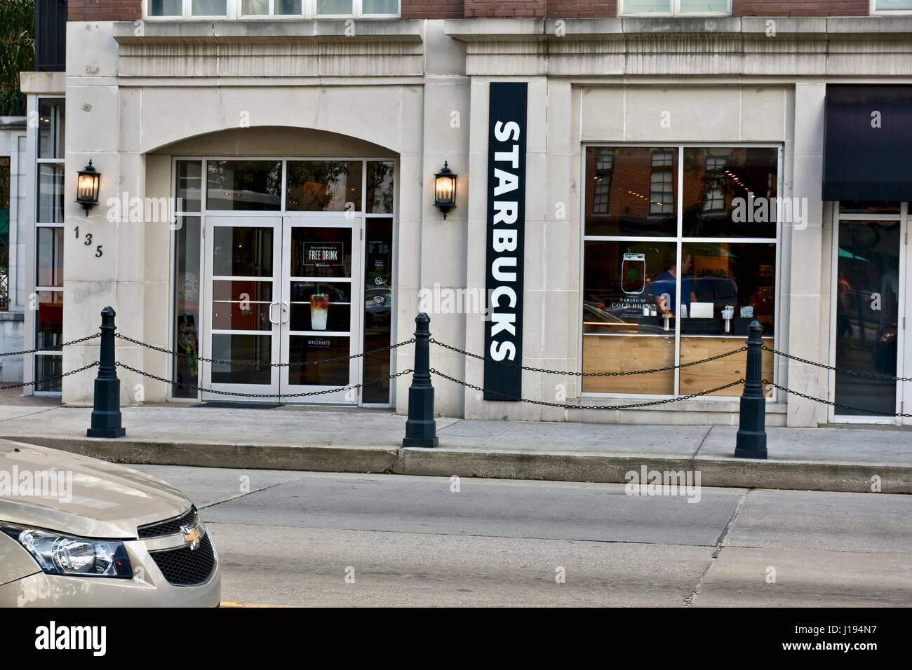 Starbucks Coffee Store Exterior Usa Stock Photo Alamy
