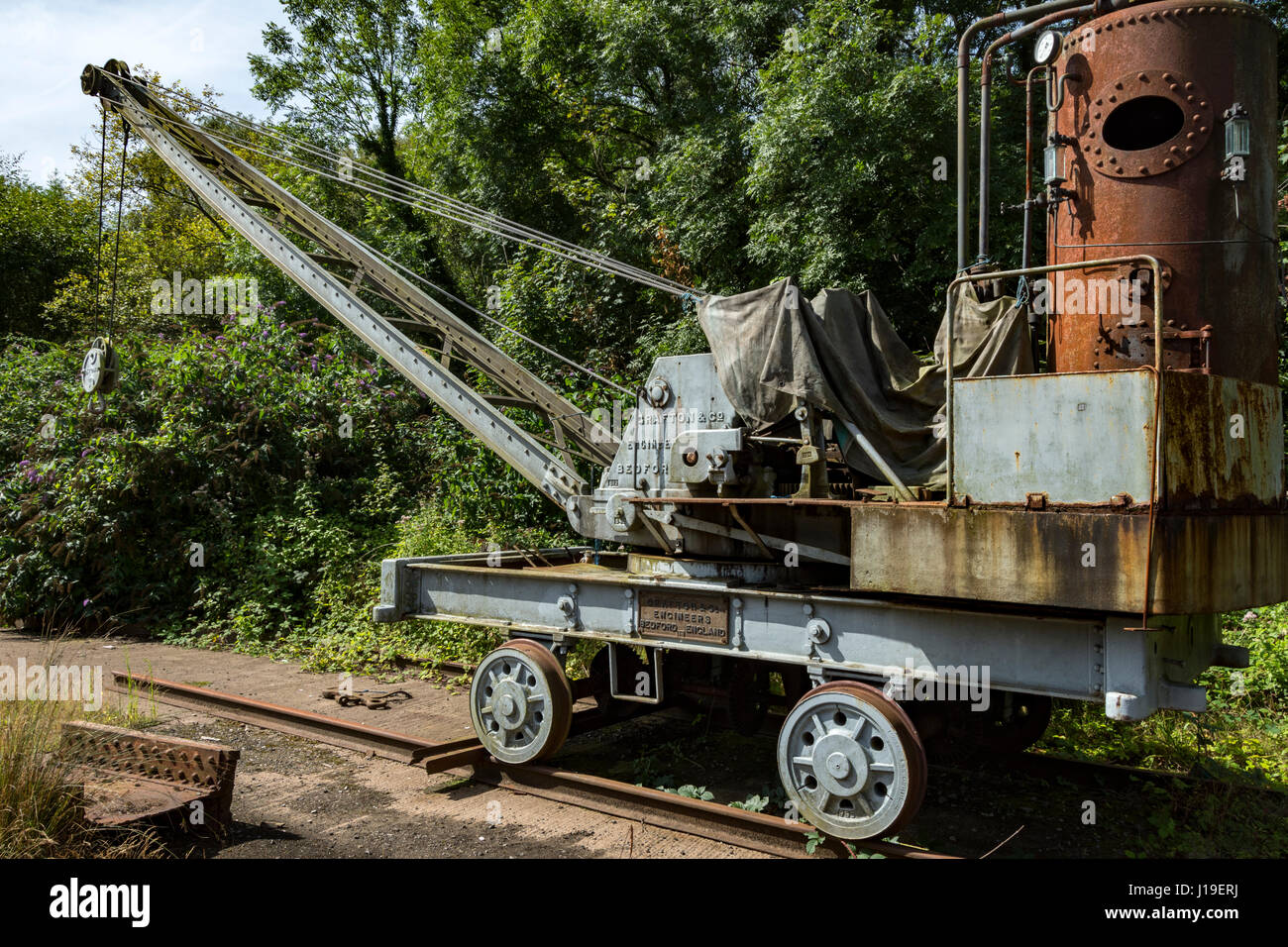Crane mounted hires stock photography and images Alamy