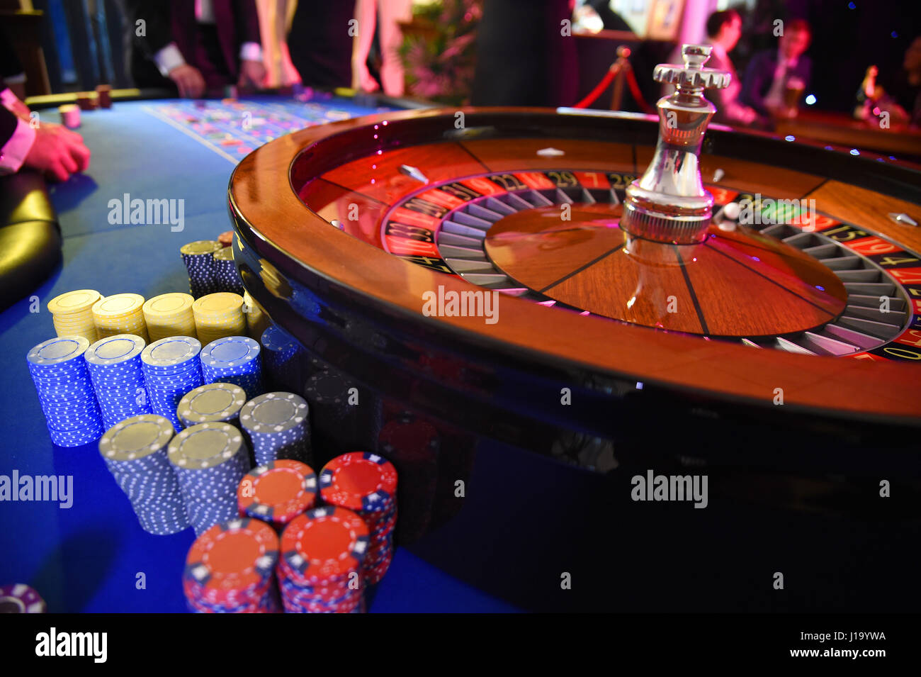 Roulette wheel spinning ball hires stock photography and images Alamy