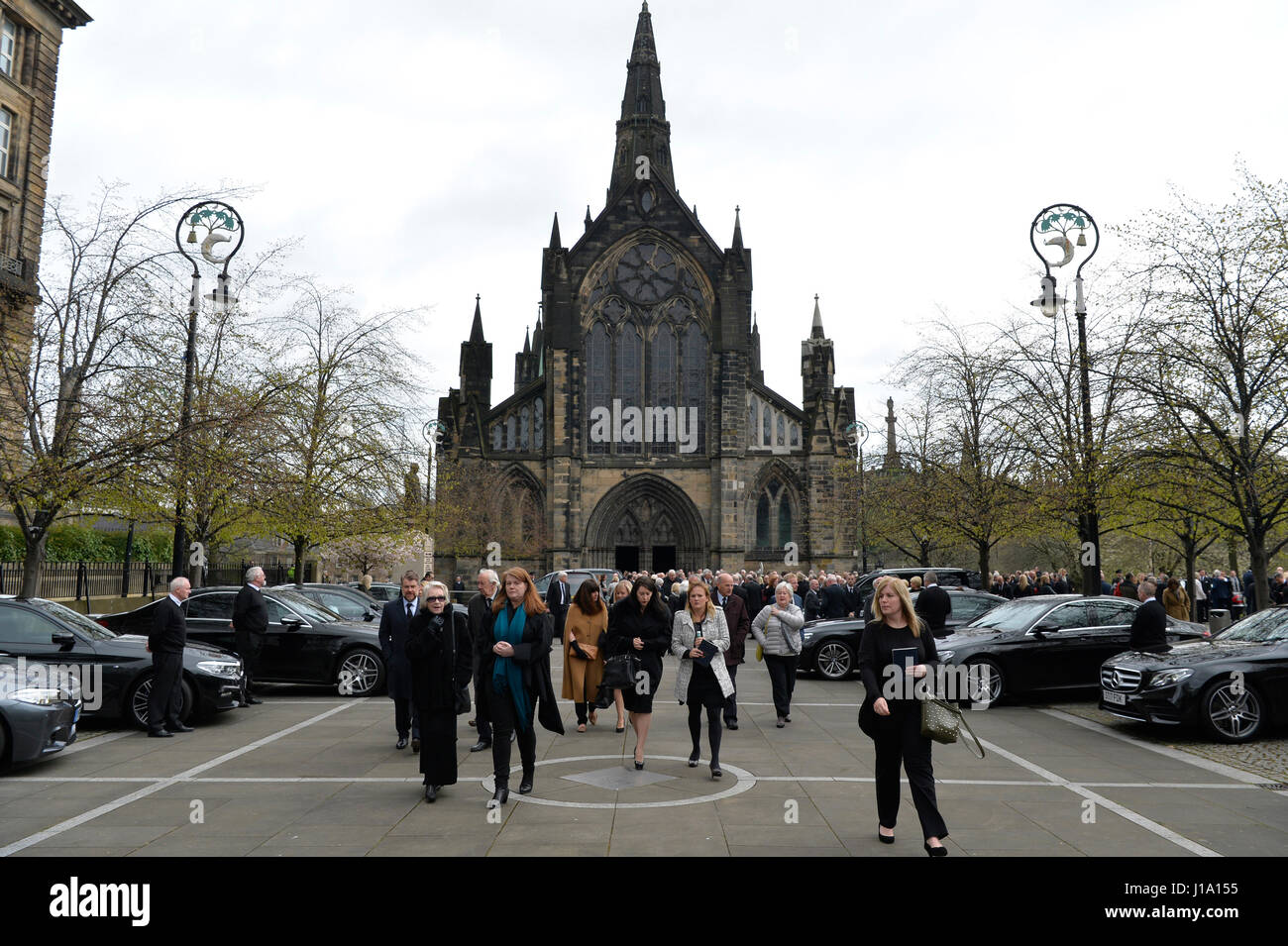 Mourners attend Sir Arnold Clark's funeral service at Glasgow Cathedral  Stock Photo - Alamy
