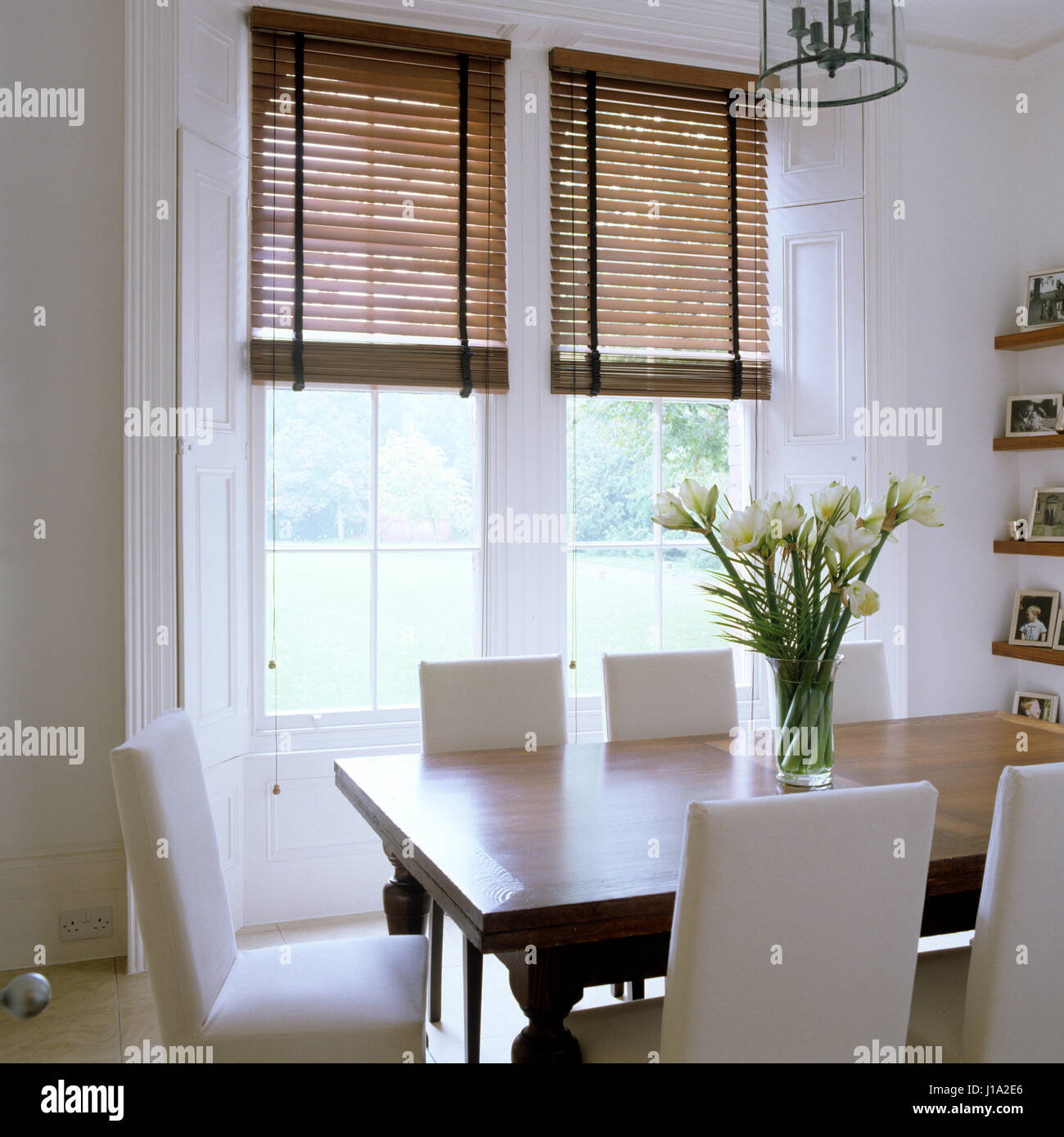 Contemporary dining room Stock Photo Alamy