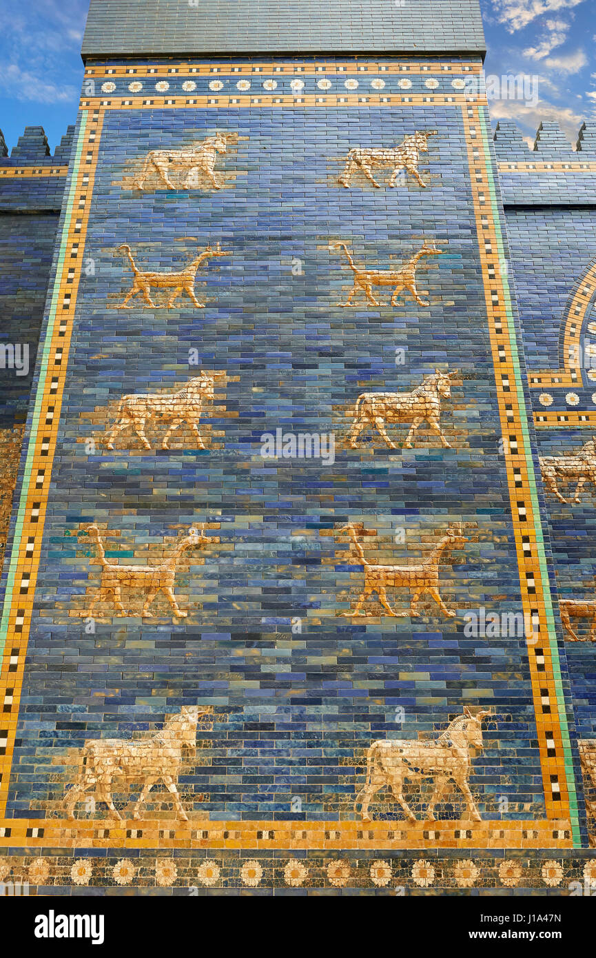 Coloured glazed brick panels of the facade of the  first smaller Ishtar Gate, Babylon, dating from 604-562 BC. Babylon (present day Iraq). The Ishtar  Stock Photo