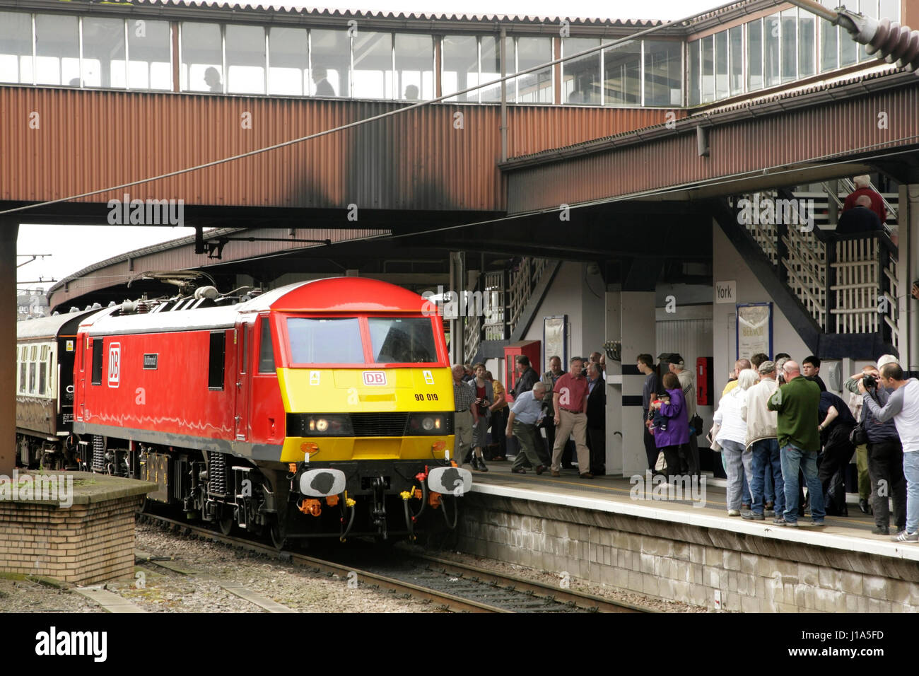DB Schenker Class 60 diesel loco no. 60017 at York station, UK Stock Photo