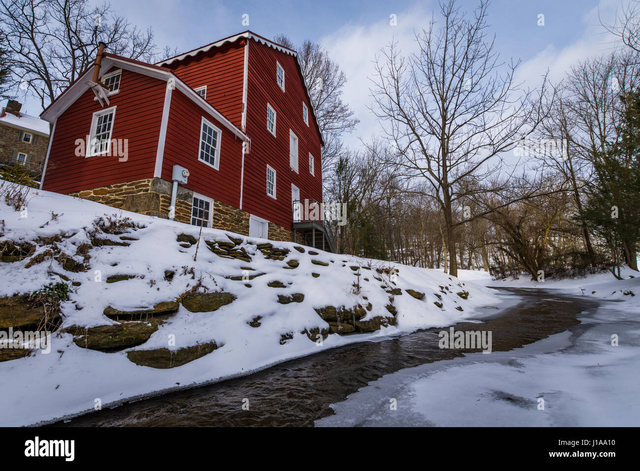 The Snowy Wallace Cross Mill in Felton, Pennsylvania Stock Photo Alamy