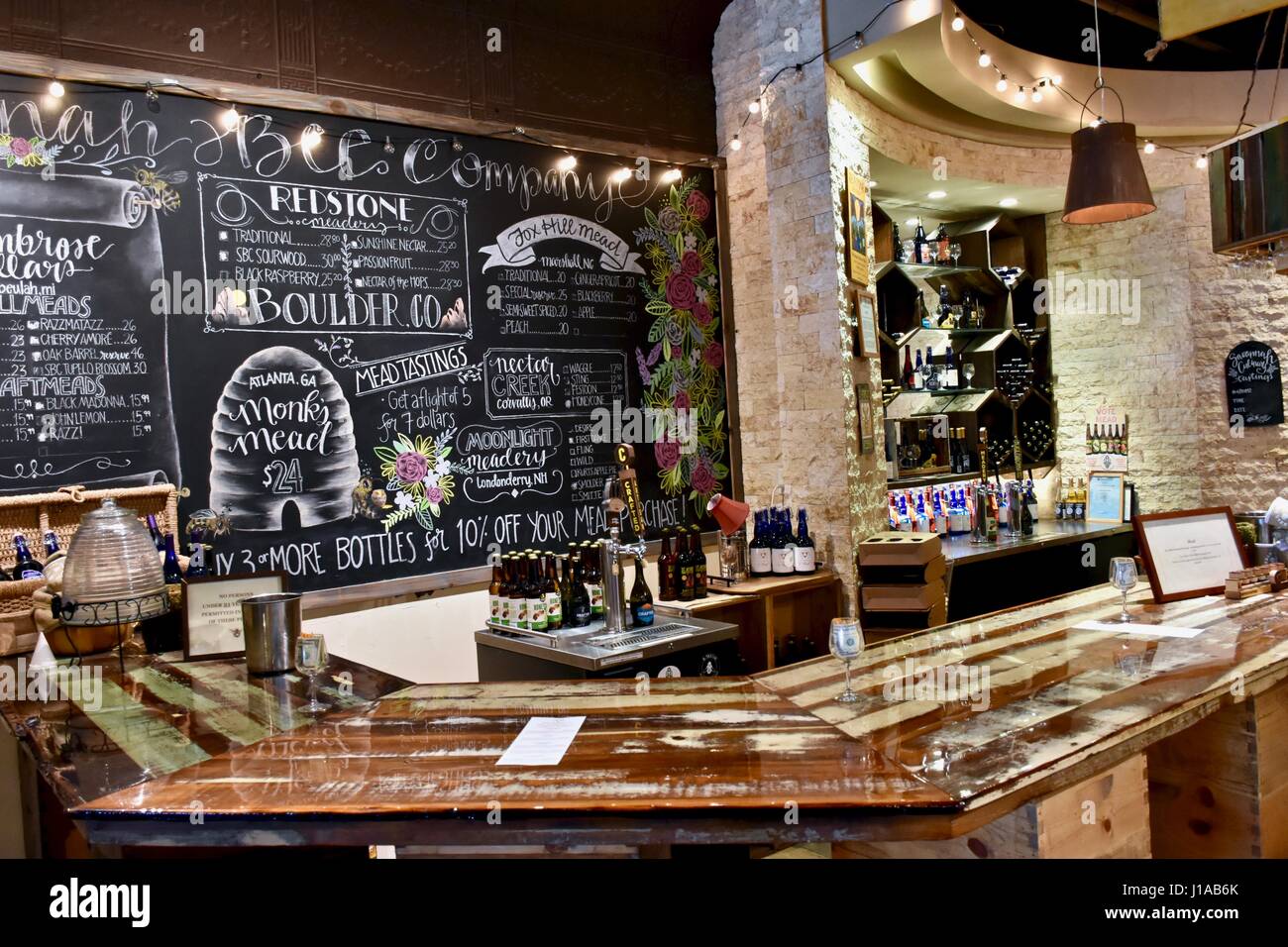 Mead tasting room at the Savannah Bee Company Stock Photo Alamy