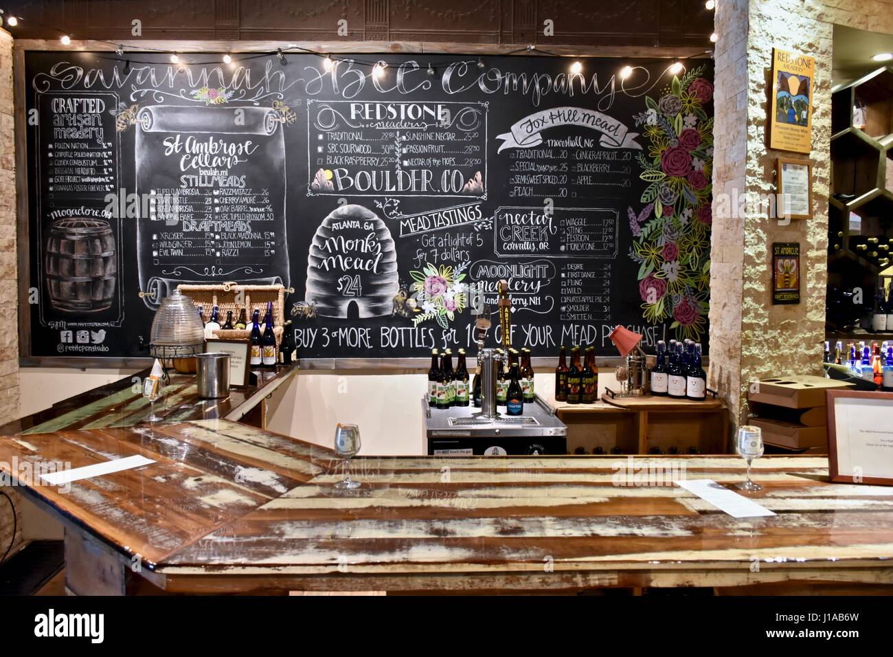 Mead tasting room at the Savannah Bee Company Stock Photo Alamy