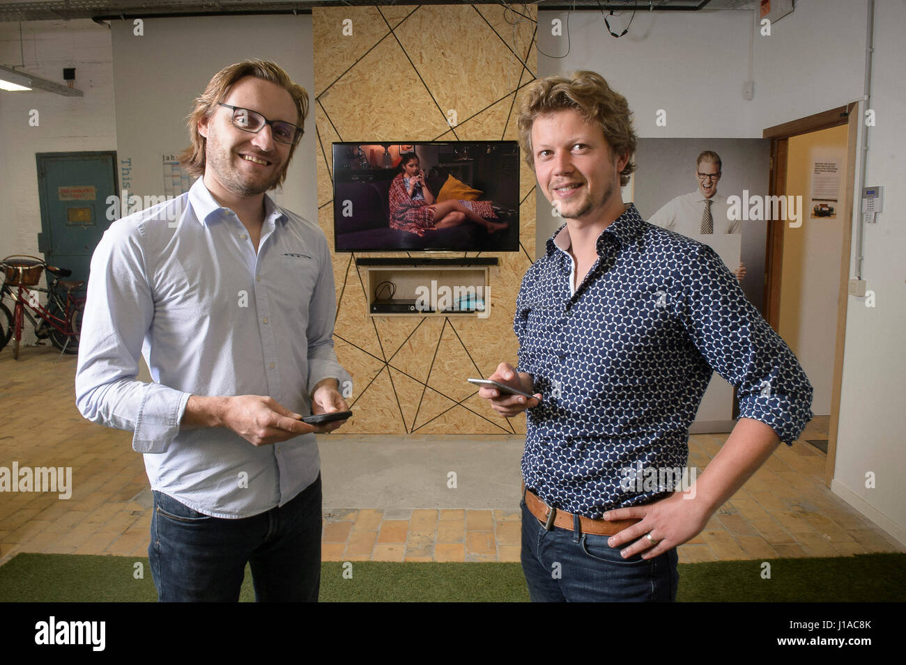 Aalst, Belgium. 07th Sep, 2016. Michel de Wachter (L) and Jonas De Cooman, COs of Appiness at their office in Aalst, Belgium on 07.09.2016 by Wiktor Dabkowski | usage worldwide Credit: dpa/Alamy Live News Stock Photo