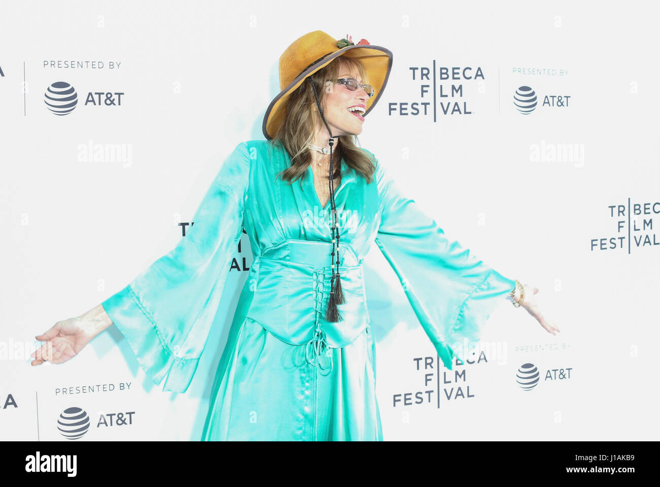 New York, USA. 19th April, 2017. Carly Simon arrives at the 2017 Tribeca Film Festival Opening Night, Clive Davis: The Soundtrack Of Our Lives Credit: The Photo Access/Alamy Live News Stock Photo