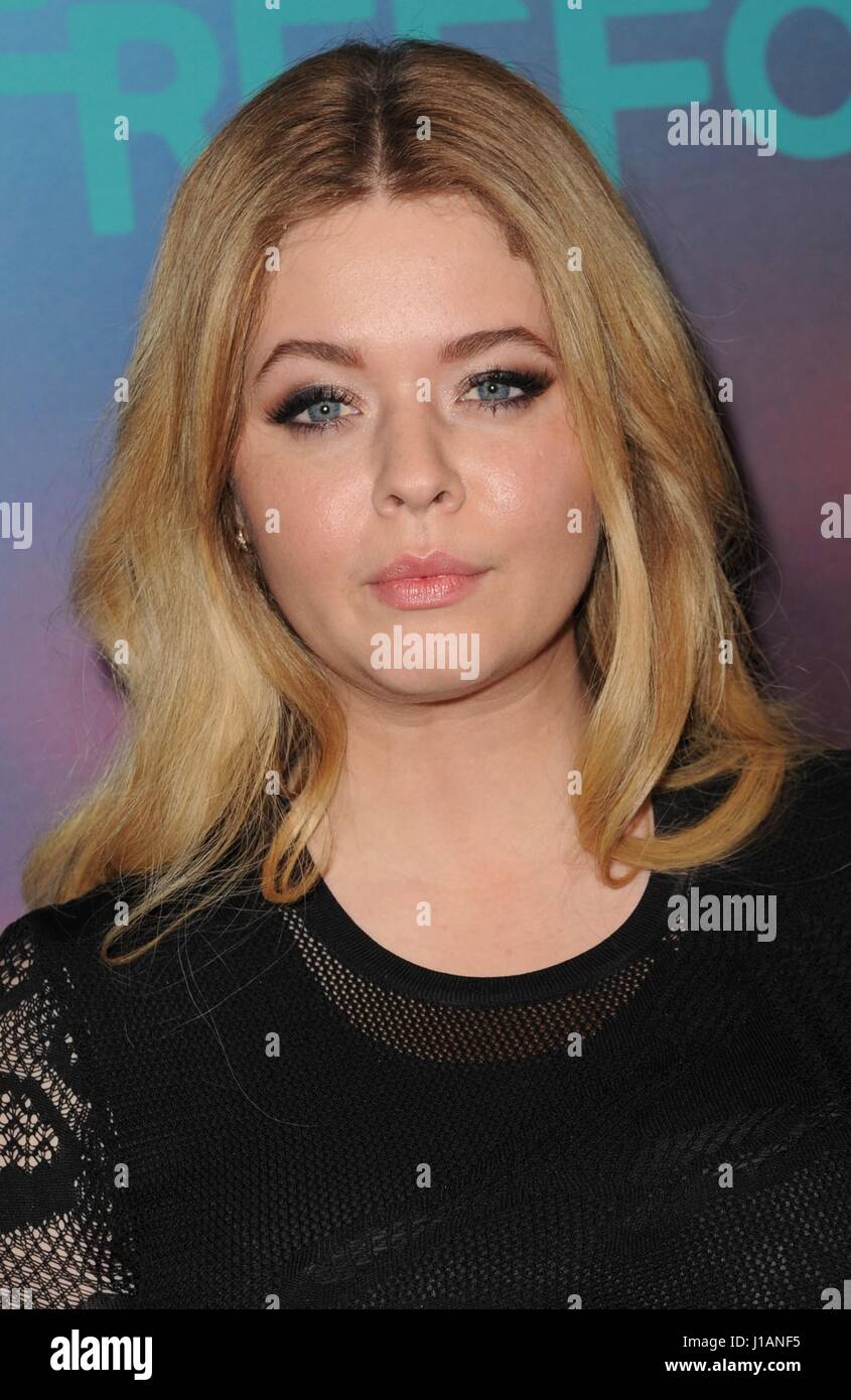 New York, NY, USA. 19th Apr, 2017. Sasha Pieterse at arrivals for