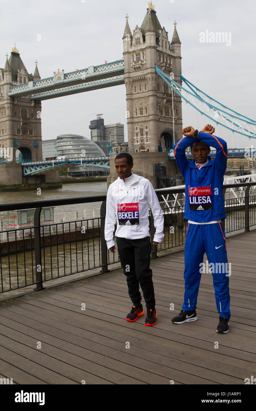 Tower Bridge Uk 20th Apr 2017 Virgin Money London Marathon Elite - tower bridge uk 20th apr 2017 virgin money london marathon elite men kenenisa bekele ethiopia and feyisa lilesa ethiopia attend a photocall by tower