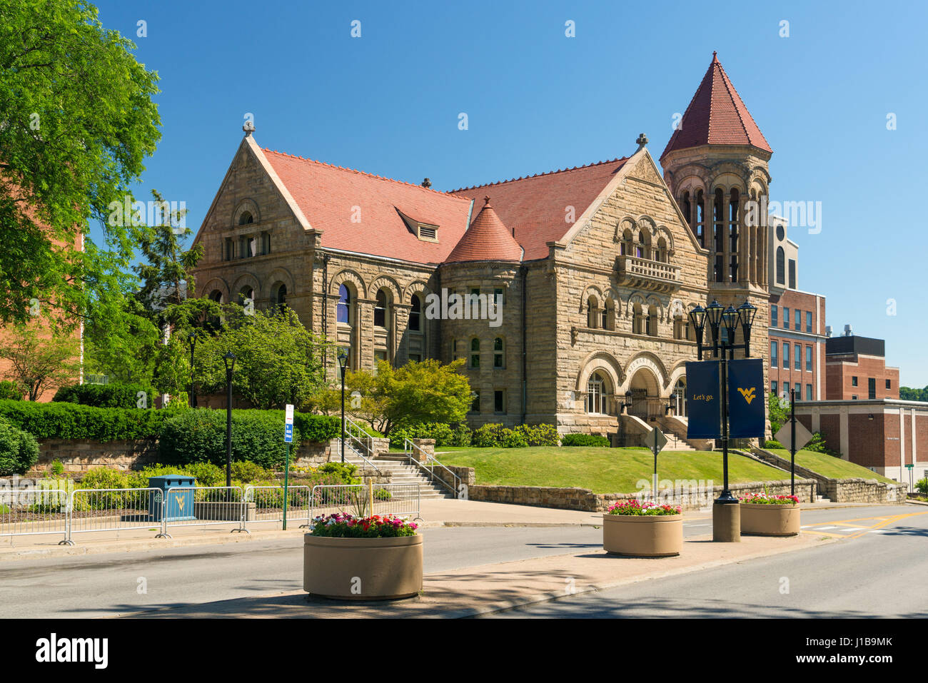 Stewart Hall and downtown buildings of campus of West Virginia University in Morgantown, USA Stock Photo