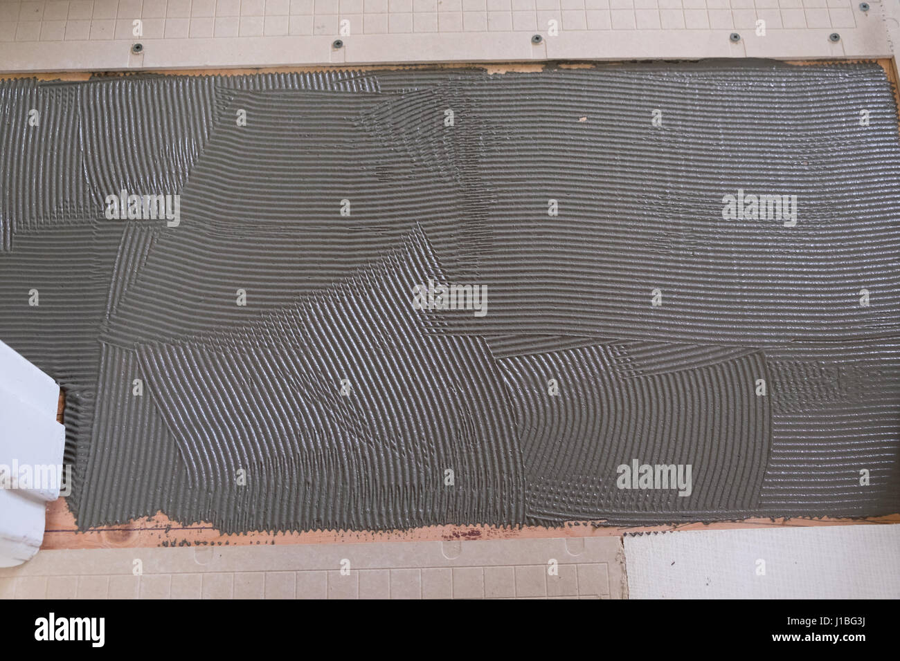 Tile thinset mud (also called cement) for a major tiling renovation